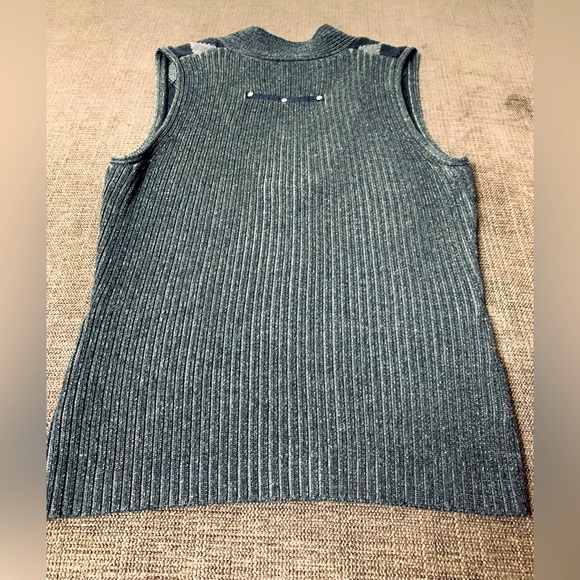 JP Evolution Grey Checkered Vest Small - Picture 13 of 15